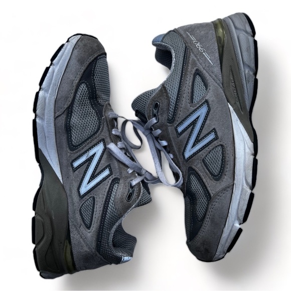 NEW BALANCE 990v4 *SOLD* - Picture 2 of 9